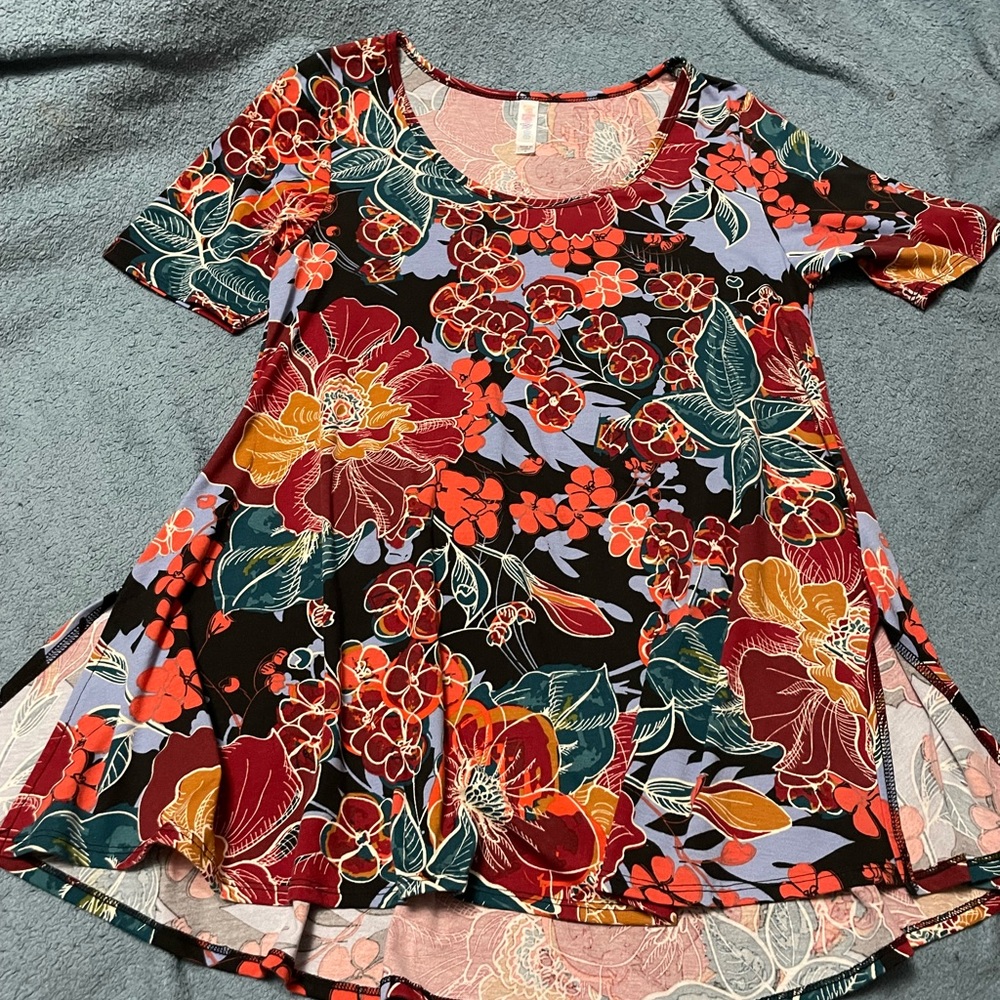 Lularoe perfect T